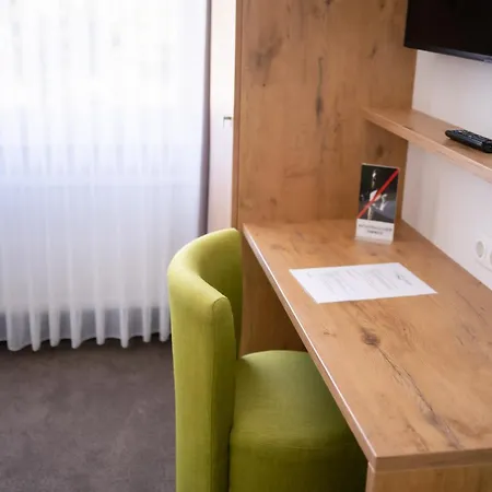 Lahn Otel 3*