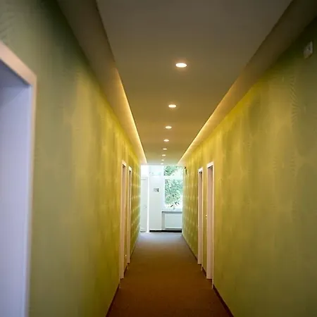 Hotel Lahn 3*